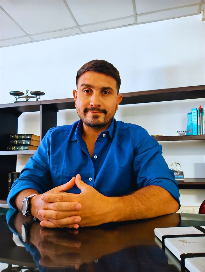Ariel Crysuk - Abogado laboral